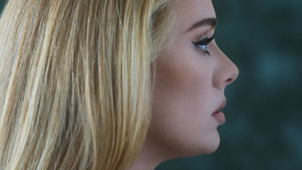 [CRÍTICA] ‘30’: O comeback de&nbsp;Adele